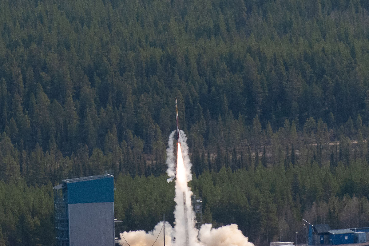 Successful launch for microgravity research rocket