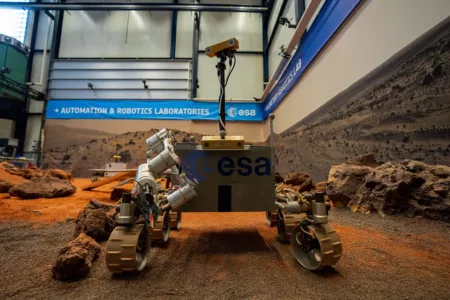 ExoTeR – ExoMars Testing Rover - Credit: Remedia ExoMars Testing Rover in a simulated Mars terrain