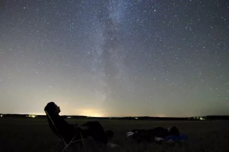 Rikard with his childhood friend, looking at the stars. Stargazing